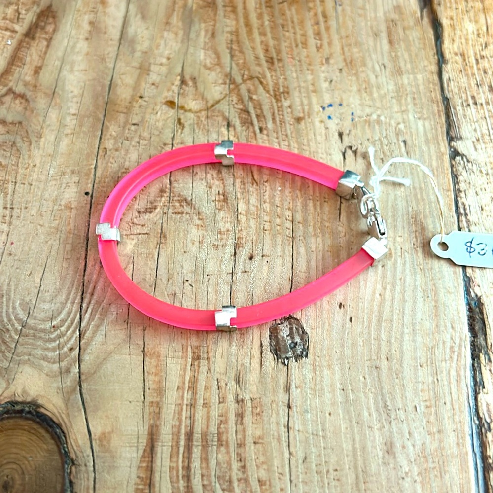 Neon Pink Chunky Sterling Silver Clasps and Accents Bracelet 6.5” New With Tags